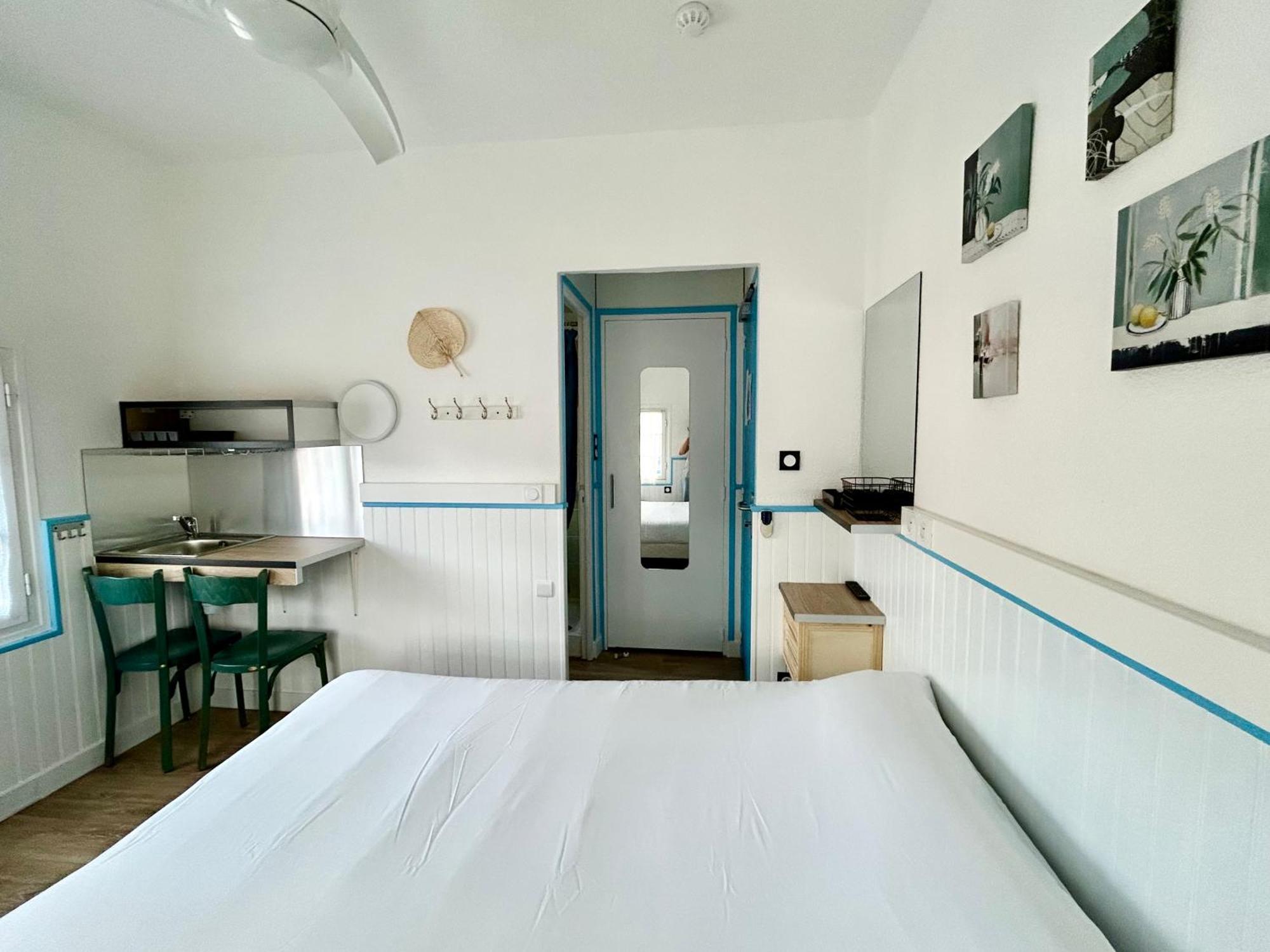 Hotel Oasis อาร์เจเลส-ซัวร์-แมร์ ภายนอก รูปภาพ